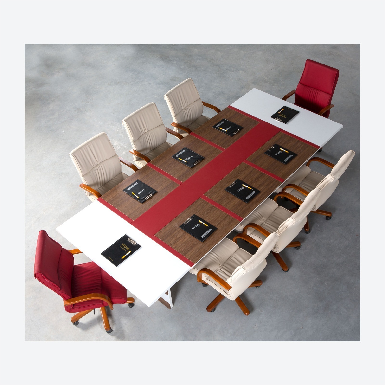 Bond Toplanti Masasi 01